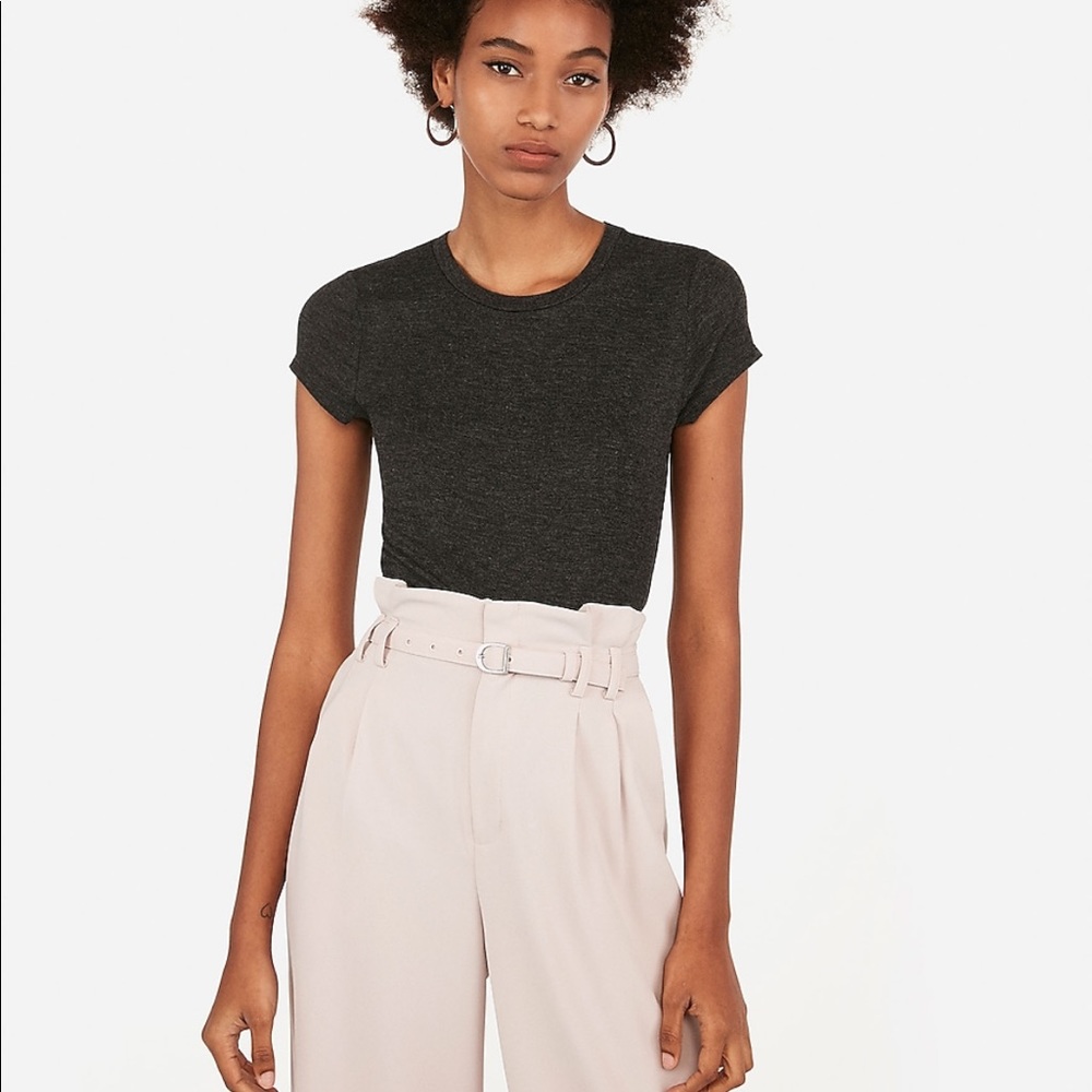EXPRESS. Everyday Tee, Charcoal grey. Size S.